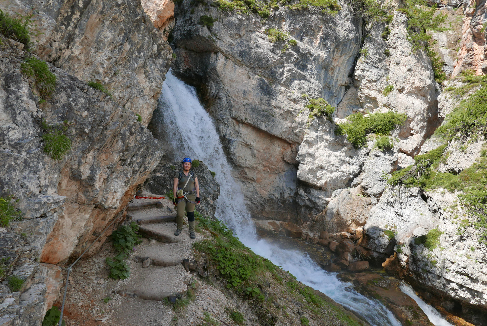 Dolomity. Wodospady Fanes.