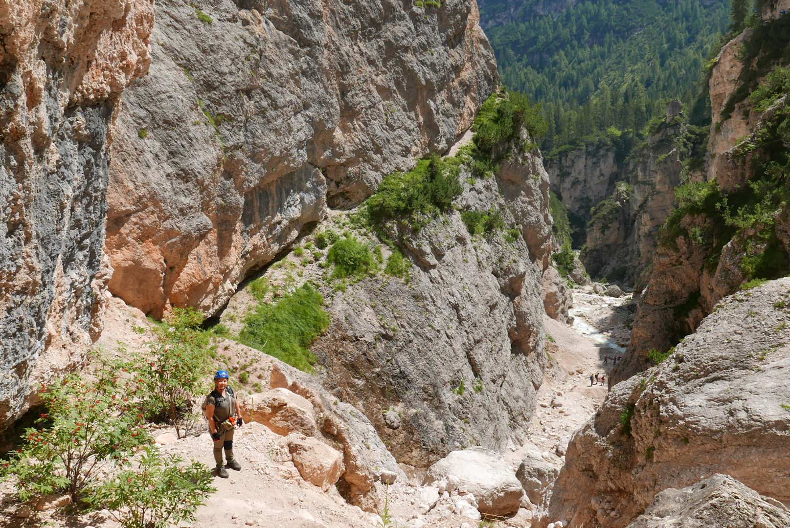 Dolomity. Wodospady Fanes.