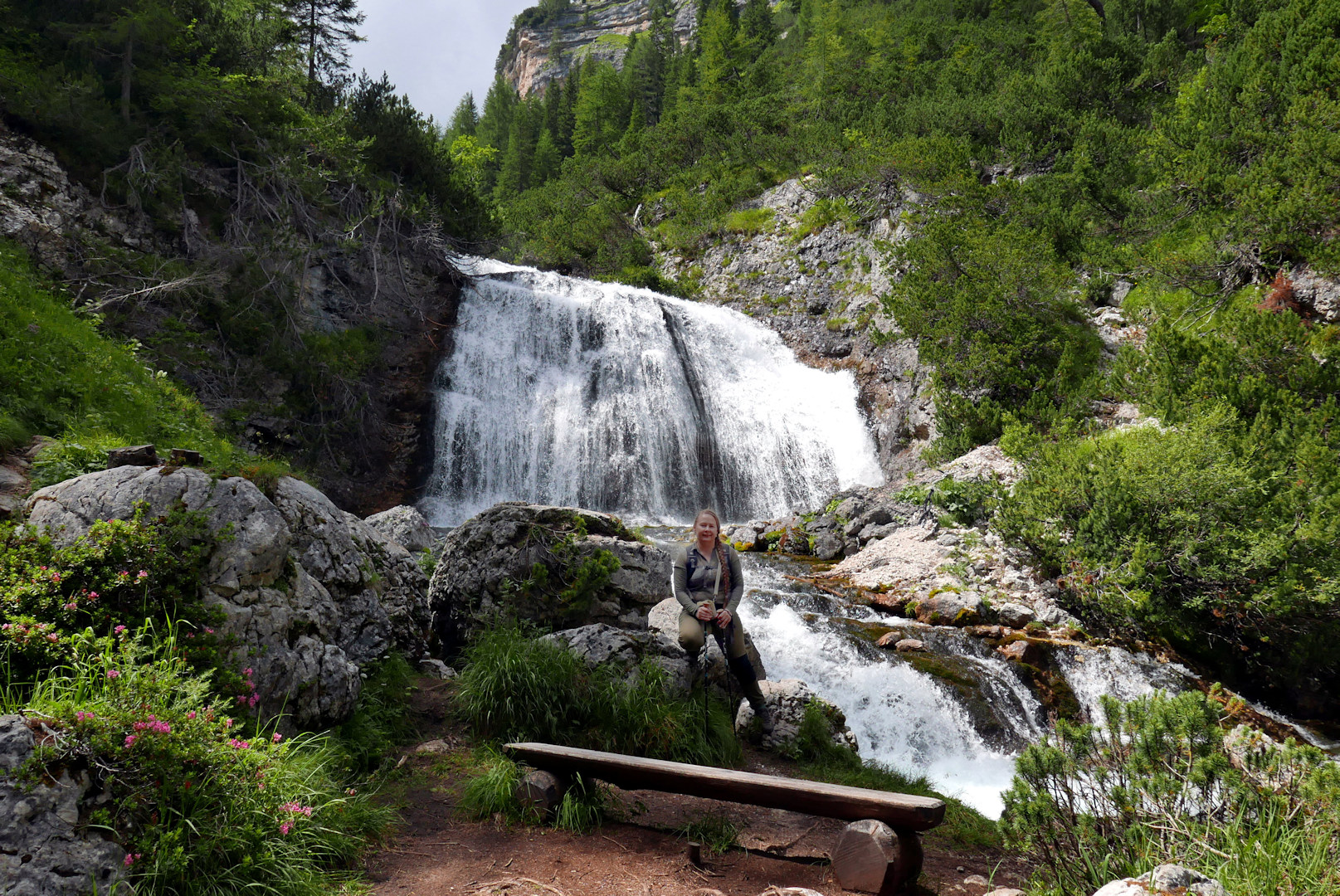 Dolomity. Wodospady Fanes.