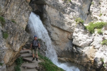 Dolomity. Wodospady Fanes.