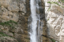 Dolomity. Wodospady Fanes.