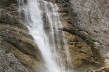 Dolomity. Wodospady Fanes.