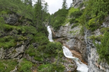 Dolomity. Wodospady Fanes.
