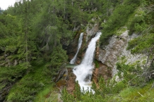 Dolomity. Wodospady Fanes.