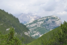 Dolomity. Wodospady Fanes.