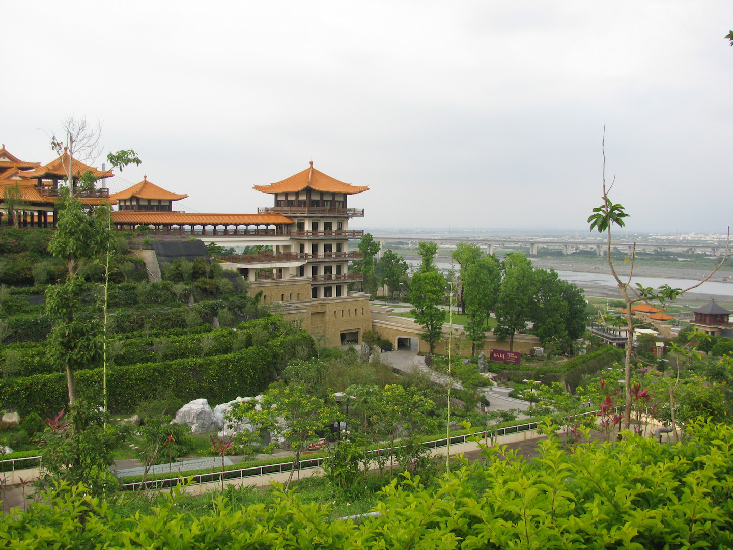 Fo Guang Shang